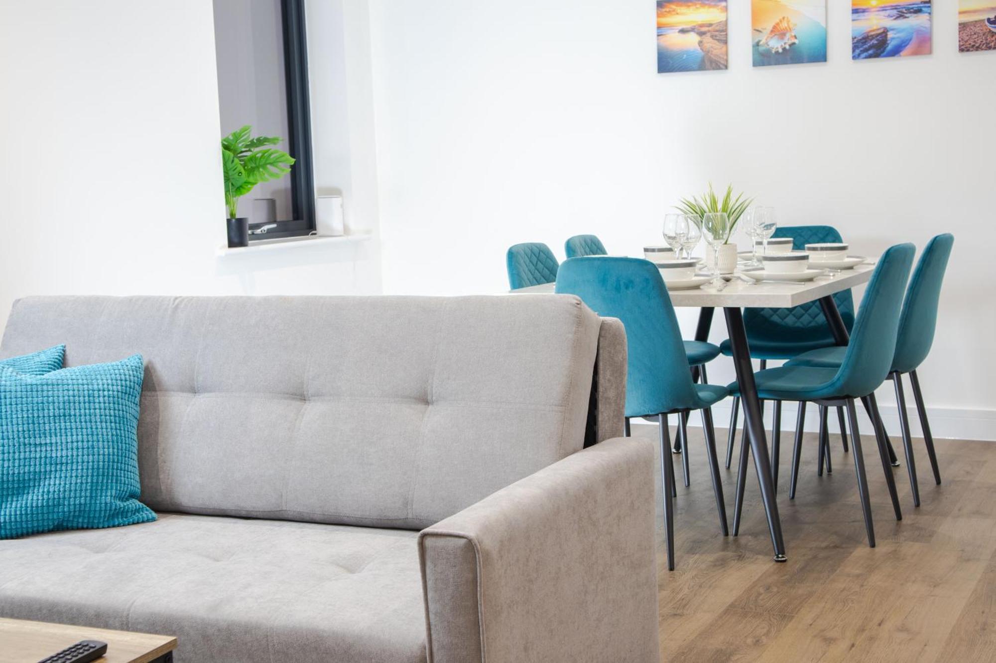 Central 2 Bed 2 Bath Apartment Near Brighton College, Beach, Hospital - Long Stay Offers Екстер'єр фото
